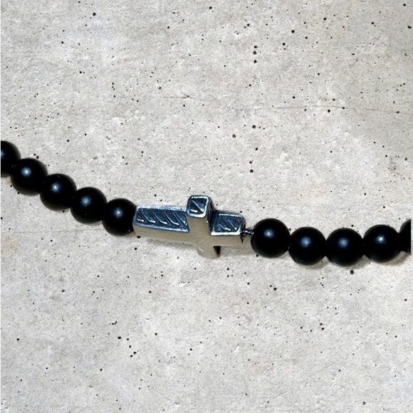 David Yurman black ónix spiritual beads silver cross station bracelet, 4mm. - Picture 2 of 5